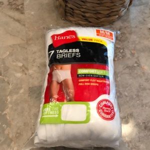 New men’s size medium briefs